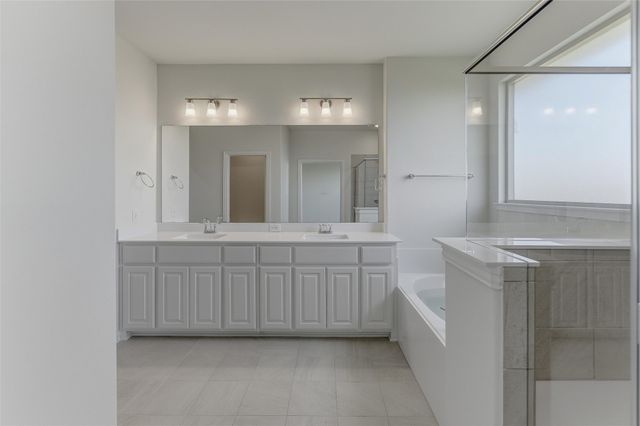 3516 Helena Street, Gainesville, TX 76240
