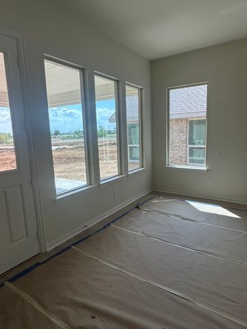 3516 Helena Street, Gainesville, TX 76240