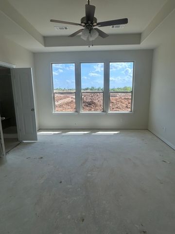 3516 Helena Street, Gainesville, TX 76240