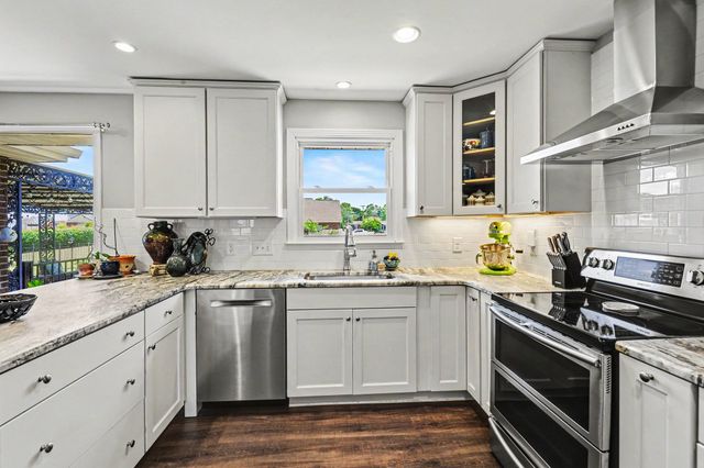 4086 Lake Pkwy, Hermitage, TN 37076