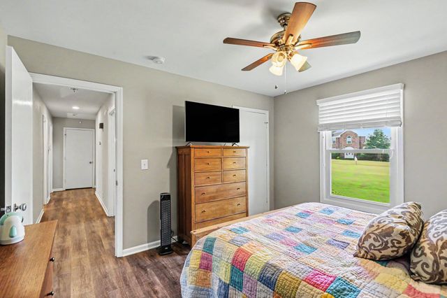 4086 Lake Pkwy, Hermitage, TN 37076