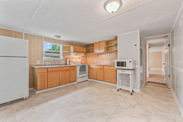 136 Crooked Island Circle, Murrells Inlet, SC 29576