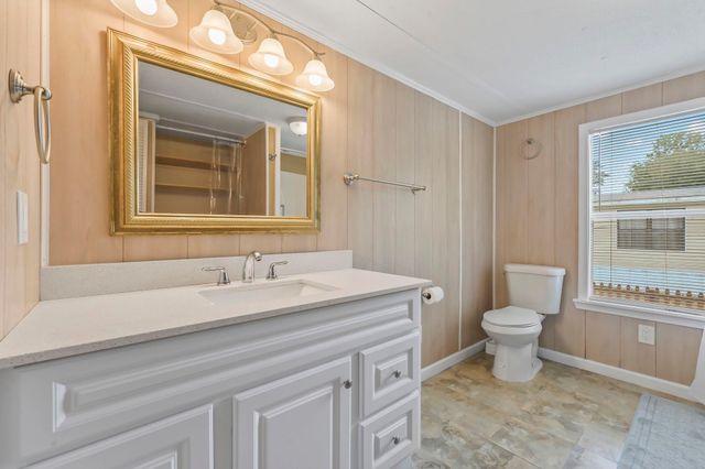 136 Crooked Island Circle, Murrells Inlet, SC 29576