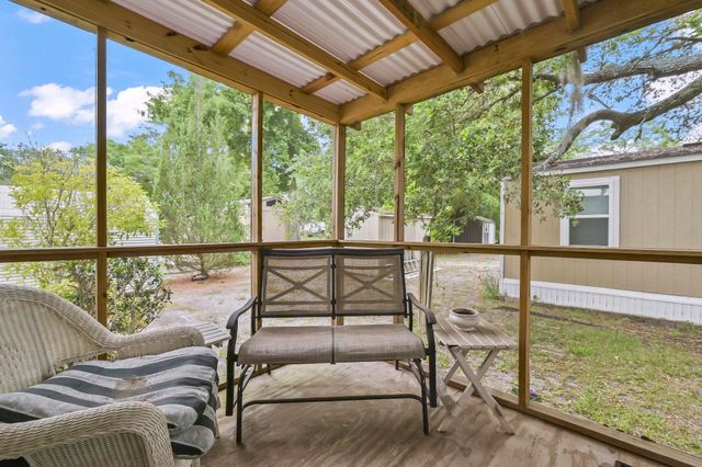 136 Crooked Island Circle, Murrells Inlet, SC 29576
