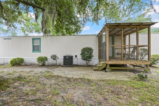 136 Crooked Island Circle, Murrells Inlet, SC 29576