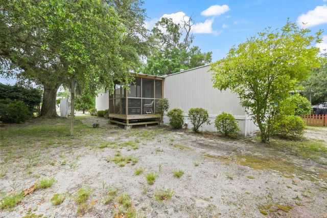 136 Crooked Island Circle, Murrells Inlet, SC 29576