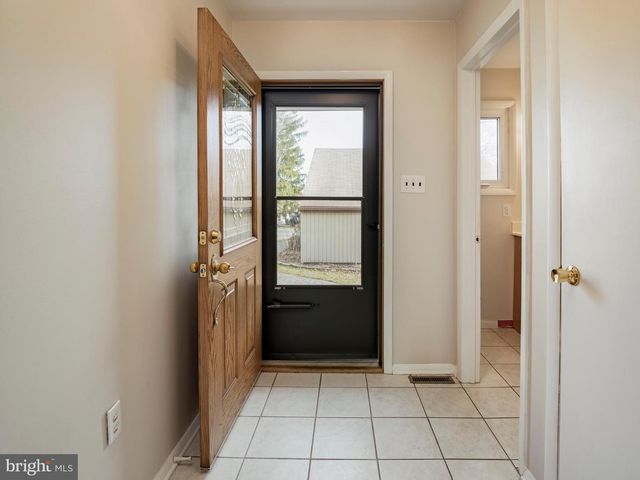 25 ABEL PL, Media, PA 19063