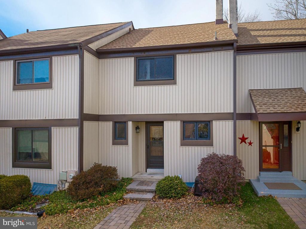 25 ABEL PL, Media, PA 19063