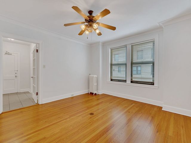 1755 E 55th Street 606, Chicago, IL 60615