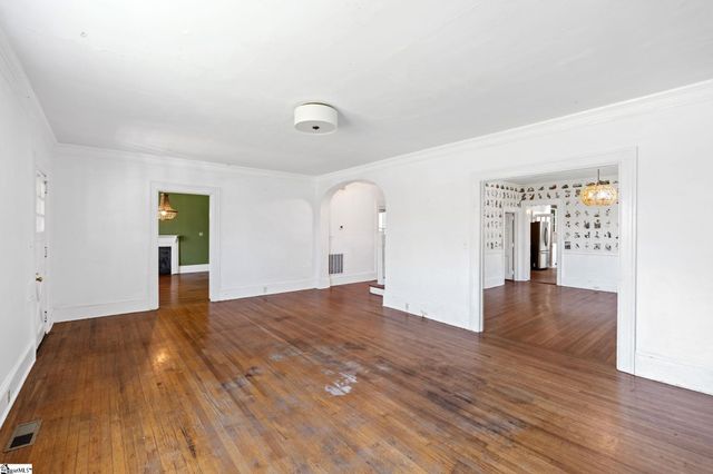 838 S Harper Street, Laurens, SC 29360