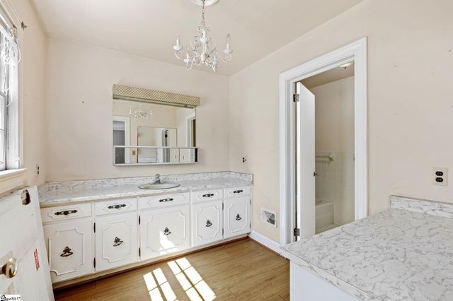 838 S Harper Street, Laurens, SC 29360