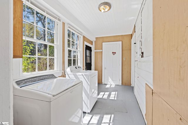 838 S Harper Street, Laurens, SC 29360