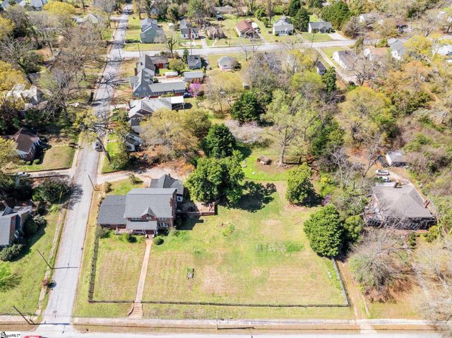 838 S Harper Street, Laurens, SC 29360