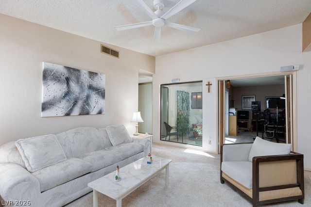 5040 Celebrity Circle, Las Vegas, NV 89119