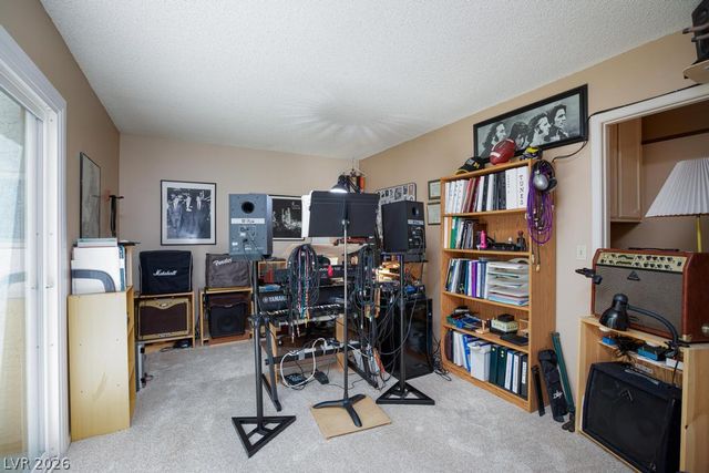 5040 Celebrity Circle, Las Vegas, NV 89119