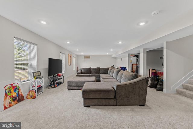 5192 NEWPORT CIR, White Plains, MD 20695
