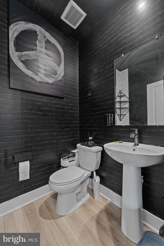 5192 NEWPORT CIR, White Plains, MD 20695