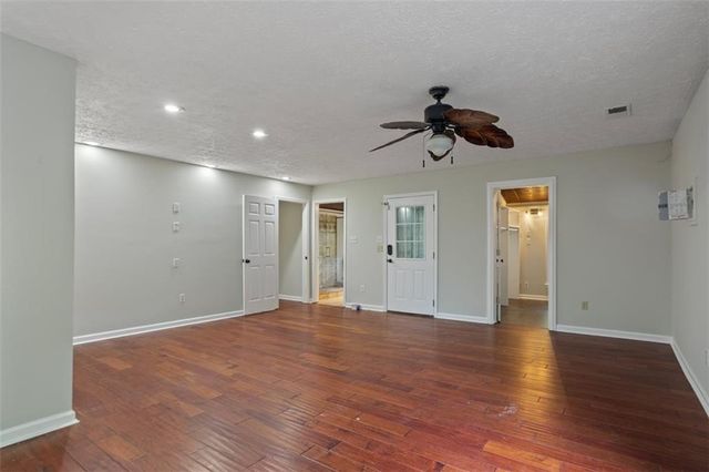 263 Mountainview Circle A, Canton, GA 30115