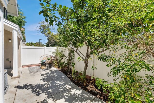 39 Tarocco, Irvine, CA 92618