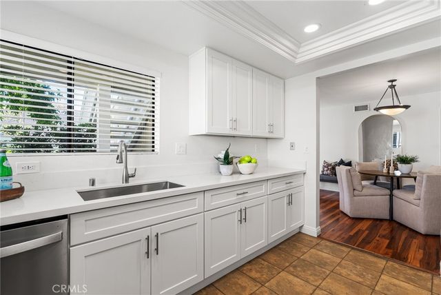 39 Tarocco, Irvine, CA 92618