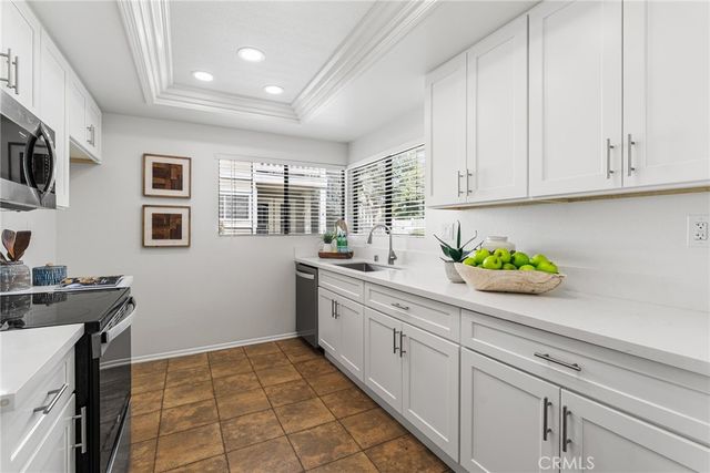 39 Tarocco, Irvine, CA 92618