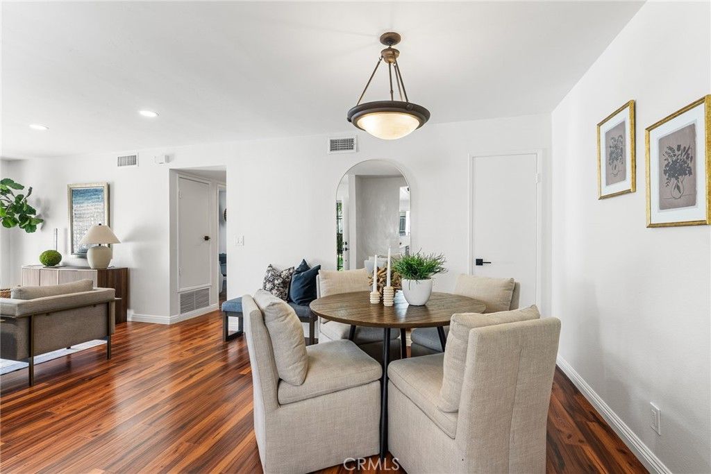 Image 11 of property listing at 39 Tarocco, Irvine, CA 92618