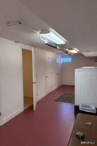 391 Reef Road 1A, Fairfield, CT 06824