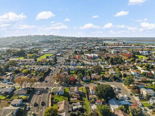 104 Hermosa Ave, Vallejo, CA 94589