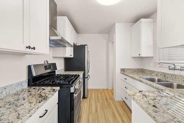 104 Hermosa Ave, Vallejo, CA 94589