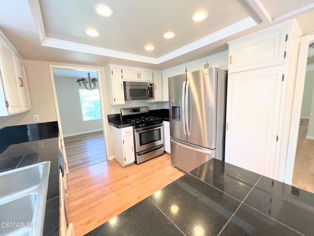 893 Lindawood Street, Newbury Park, CA 91320