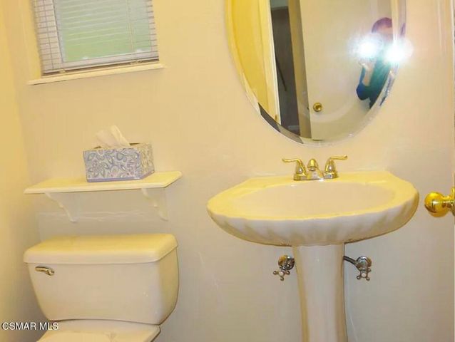 893 Lindawood Street, Newbury Park, CA 91320
