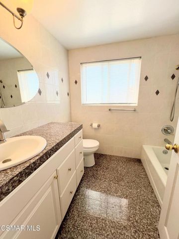893 Lindawood Street, Newbury Park, CA 91320