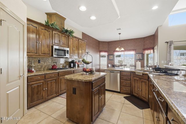 3701 TIERRA CHISUM Drive, El Paso, TX 79938