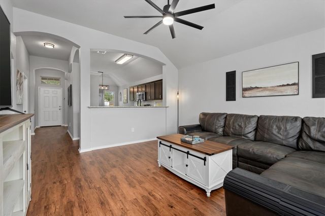 1928 Briar Grove Drive, Conroe, TX 77301