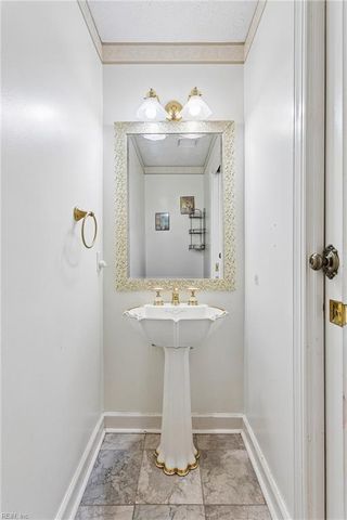 103 Kiskiac TURN, Yorktown, VA 23693