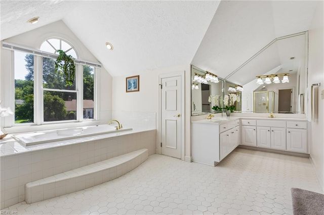 103 Kiskiac TURN, Yorktown, VA 23693