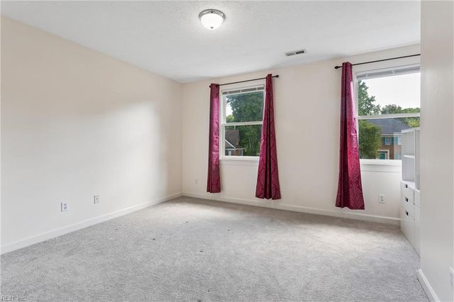 103 Kiskiac TURN, Yorktown, VA 23693