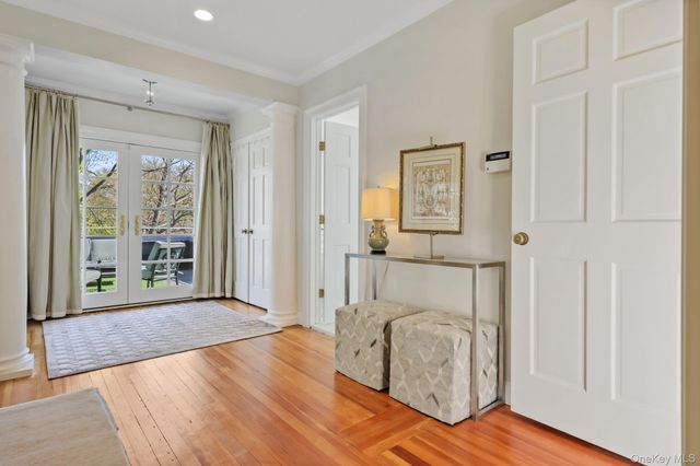 7 Plateau Circle W, Bronxville, NY 10708