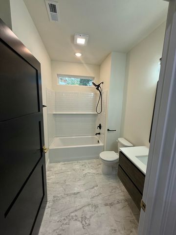 1020 CRESTLAND AVE, Columbia, MO 65203