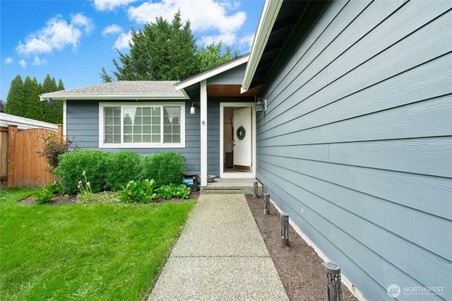 13813 52nd Avenue NE, Marysville, WA 98271