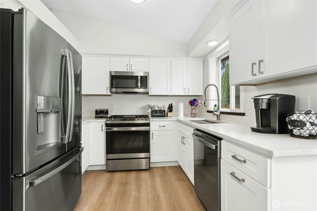 13813 52nd Avenue NE, Marysville, WA 98271