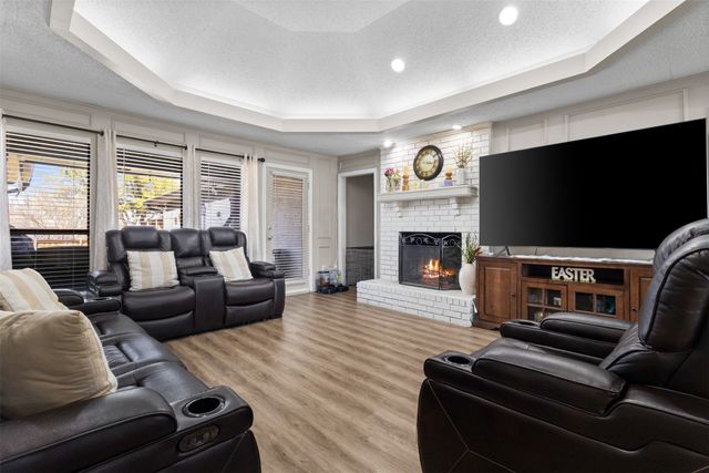 1507 Sugar Creek Drive, Carrollton, TX 75007