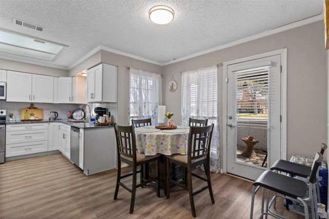 1507 Sugar Creek Drive, Carrollton, TX 75007