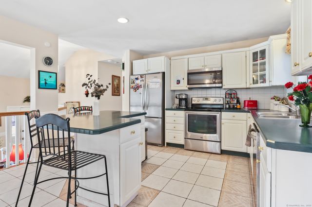 111 Georgetown Drive, Watertown, CT 06795