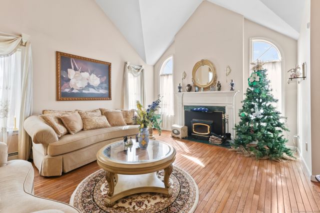 111 Georgetown Drive, Watertown, CT 06795