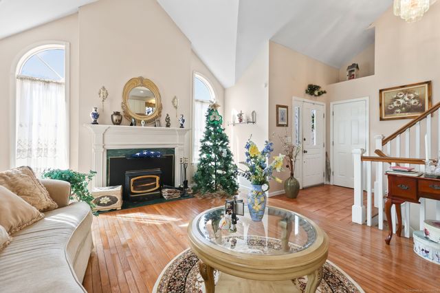 111 Georgetown Drive, Watertown, CT 06795