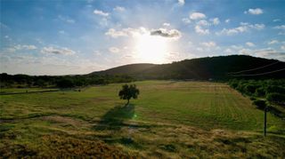 125 Lone Oak DR, Burnet, TX 78611