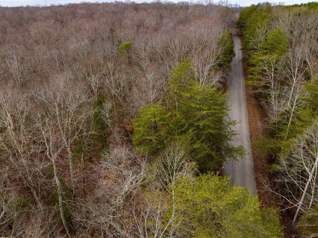 120 Old Highway 96, Burns, TN 37029