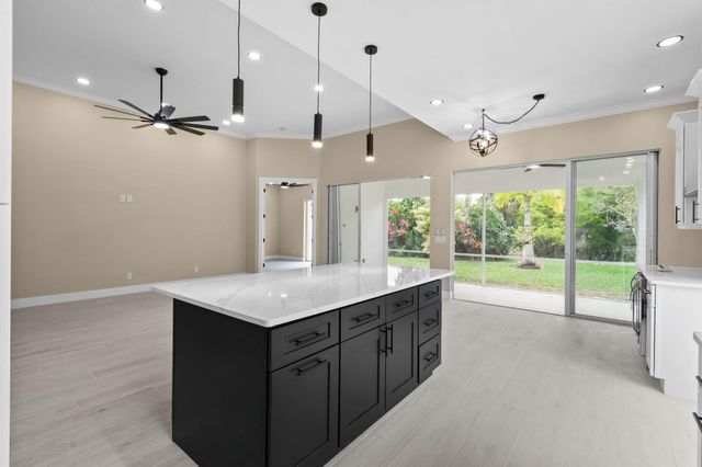 8774 SE Retreat Drive, Hobe Sound, FL 33455