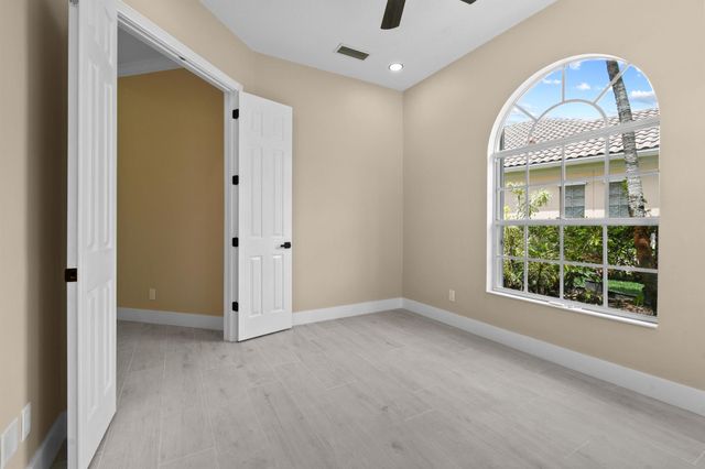 8774 SE Retreat Drive, Hobe Sound, FL 33455